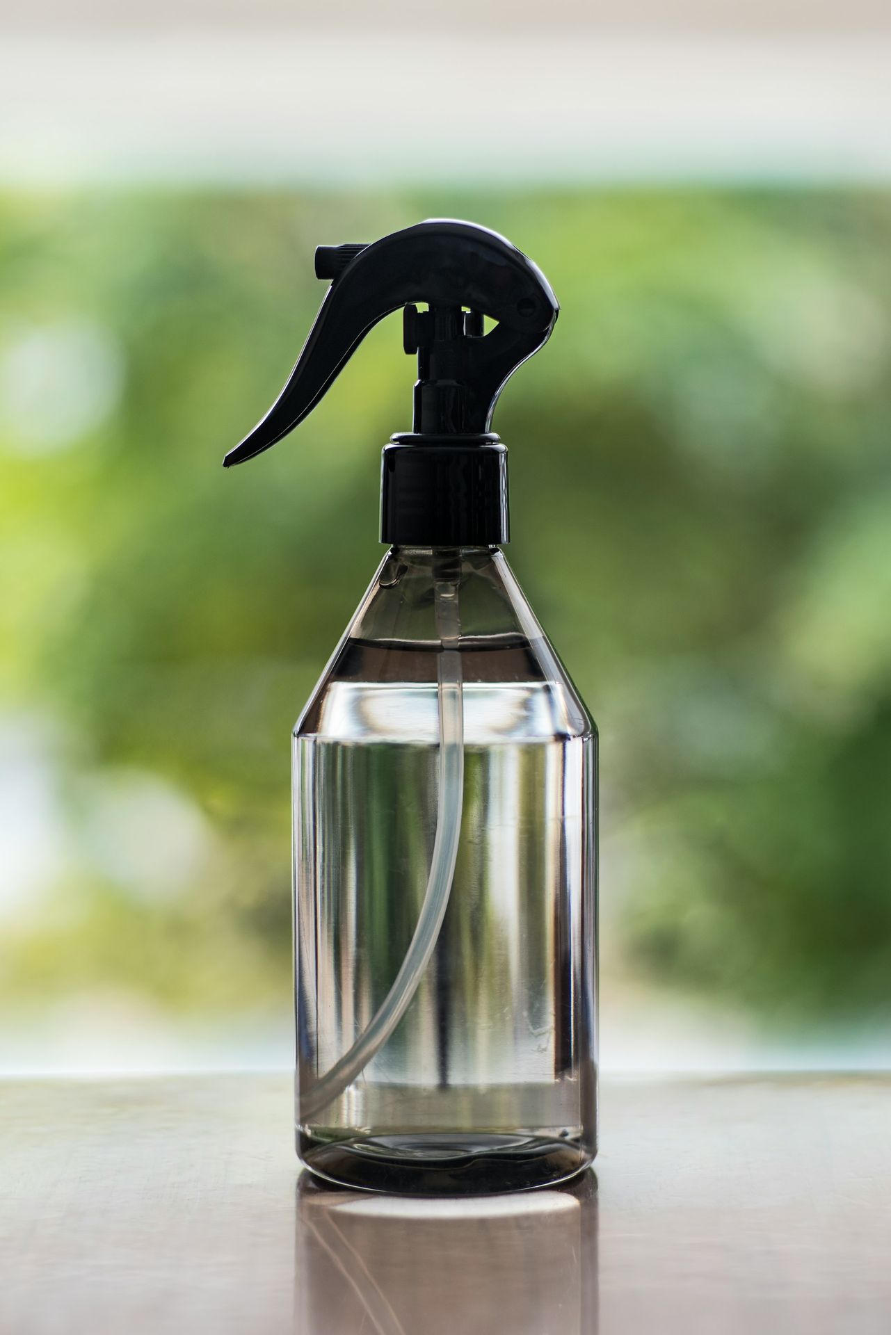Natural disinfectant made of 1 part vinegar and 3 parts water